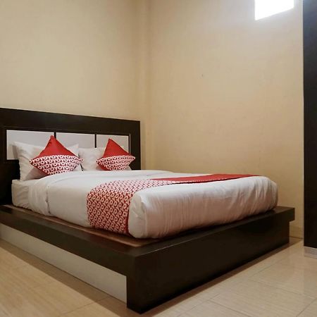 Oyo 1394 Rumaisa Homestay Syariah Pekanbaru Kültér fotó