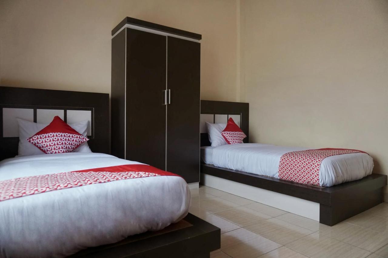 Oyo 1394 Rumaisa Homestay Syariah Pekanbaru Kültér fotó