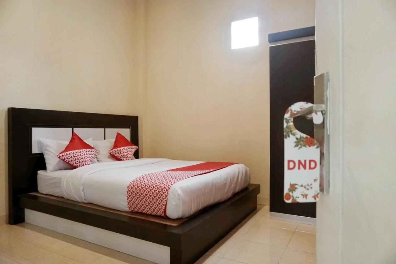 Oyo 1394 Rumaisa Homestay Syariah Pekanbaru Kültér fotó