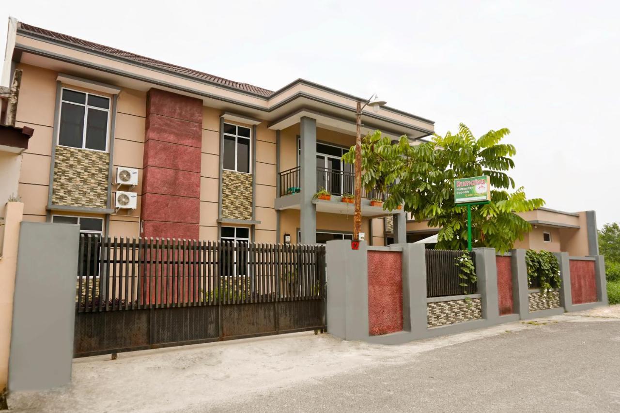 Oyo 1394 Rumaisa Homestay Syariah Pekanbaru Kültér fotó