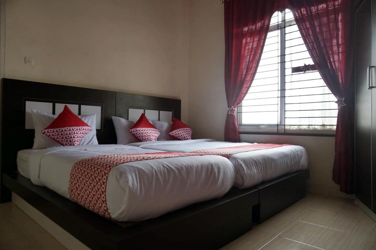 Oyo 1394 Rumaisa Homestay Syariah Pekanbaru Kültér fotó